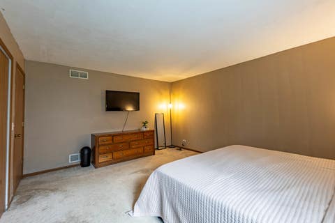 Tiny photo for 1083 Kane Street #1083, South Elgin, IL 60177 (MLS # 12672230)