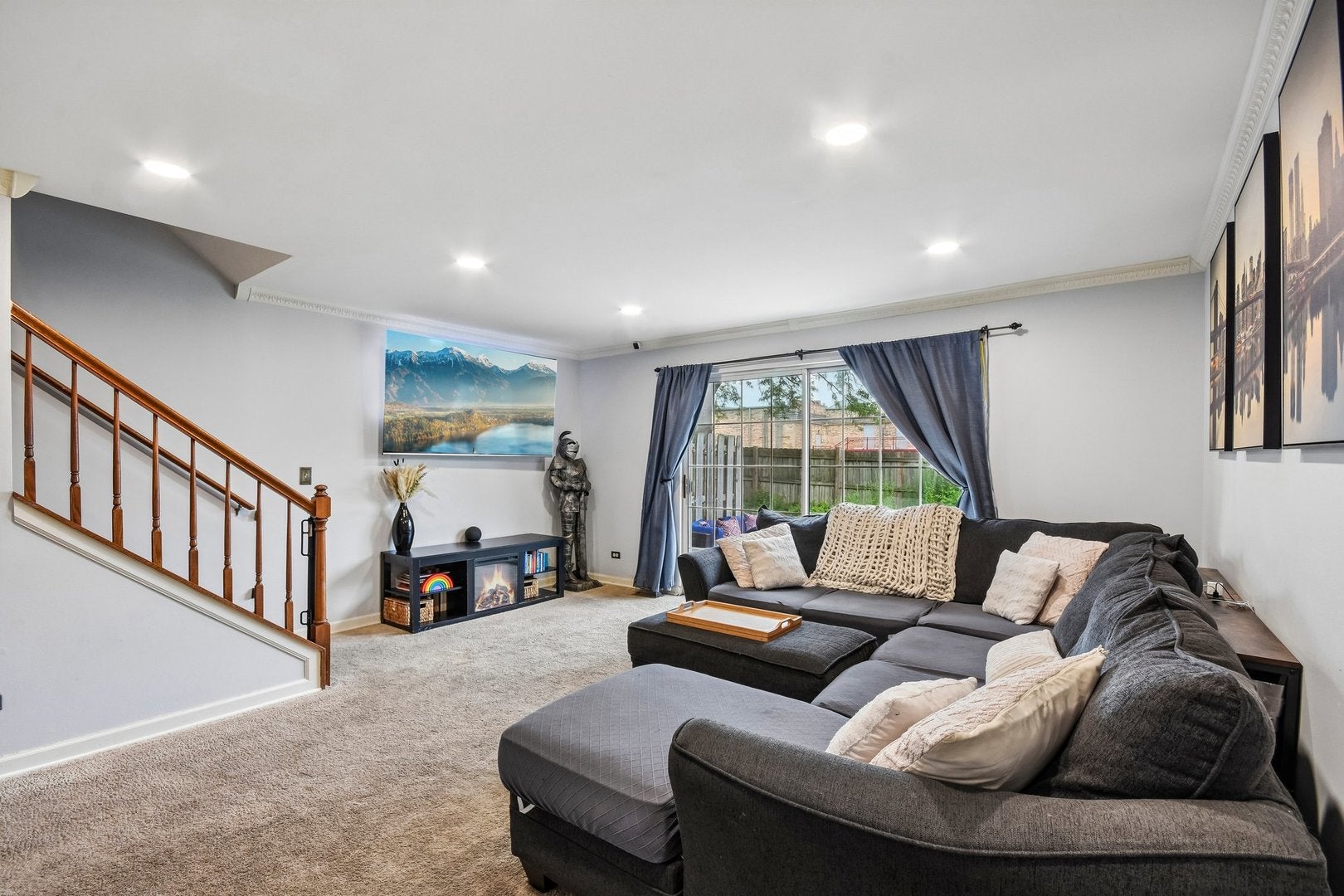 418 Lakeview Circle