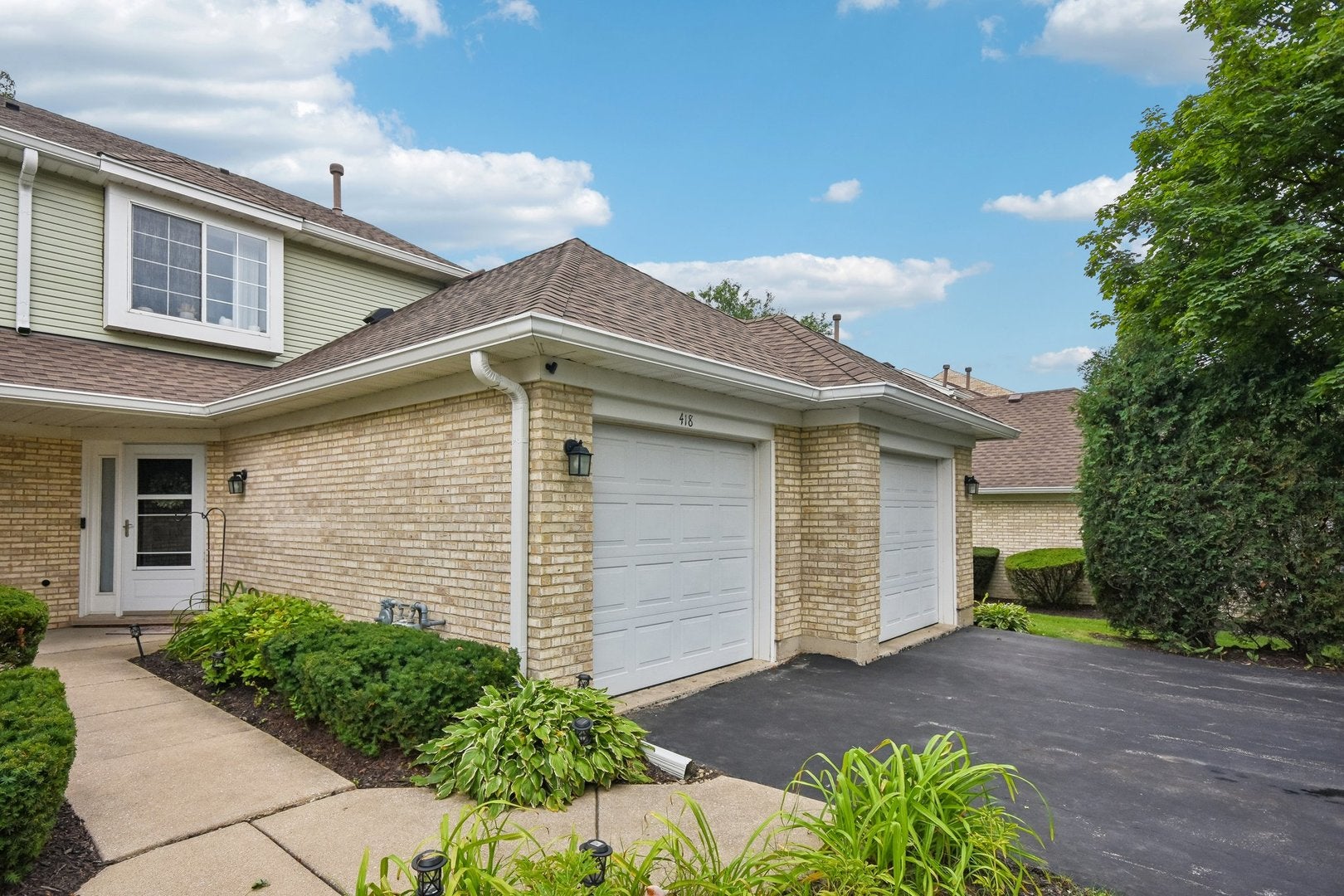 418 Lakeview Circle
