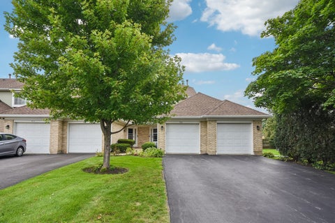 Photo of 418 Lakeview Circle, Bolingbrook, IL 60440 (MLS # 12733721)
