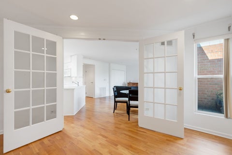 Tiny photo for 1925 Lake Avenue #316, Wilmette, IL 60091 (MLS # 12747684)