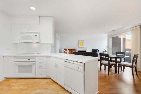 Tiny photo for 1925 Lake Avenue #316, Wilmette, IL 60091 (MLS # 12747684)