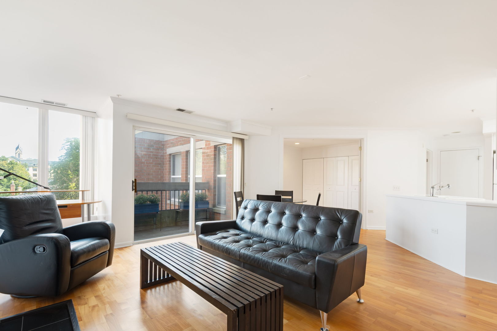 1925 Lake Avenue 316