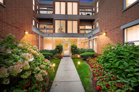 Tiny photo for 1925 Lake Avenue #316, Wilmette, IL 60091 (MLS # 12747684)