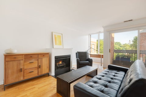 Tiny photo for 1925 Lake Avenue #316, Wilmette, IL 60091 (MLS # 12747684)