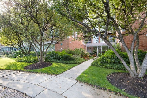 Tiny photo for 1925 Lake Avenue #316, Wilmette, IL 60091 (MLS # 12747684)