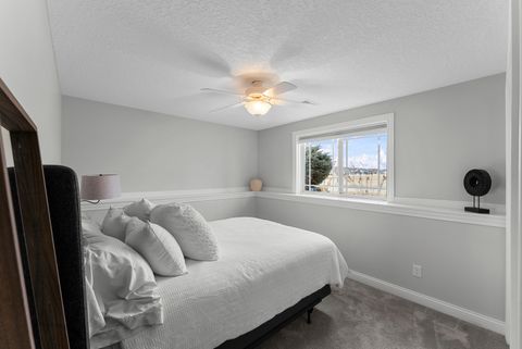 Tiny photo for 6130 Mississippi Avenue, Davenport, IA 52807 (MLS # 12555150)