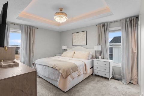 Tiny photo for 6130 Mississippi Avenue, Davenport, IA 52807 (MLS # 12555150)