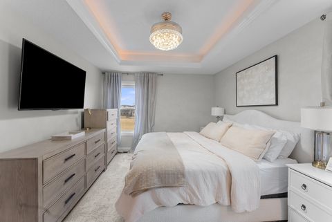 Tiny photo for 6130 Mississippi Avenue, Davenport, IA 52807 (MLS # 12555150)