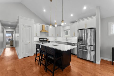 Tiny photo for 6130 Mississippi Avenue, Davenport, IA 52807 (MLS # 12555150)