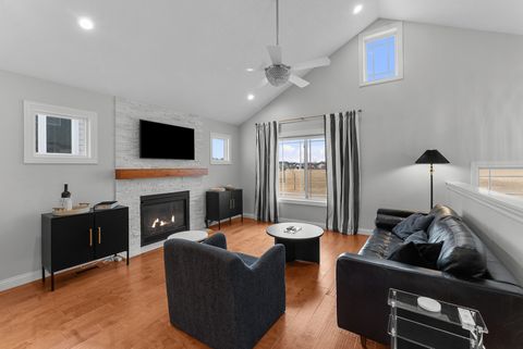 Tiny photo for 6130 Mississippi Avenue, Davenport, IA 52807 (MLS # 12555150)