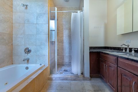 Tiny photo for 4137 S Prairie Avenue #3, Chicago, IL 60653 (MLS # 12474226)
