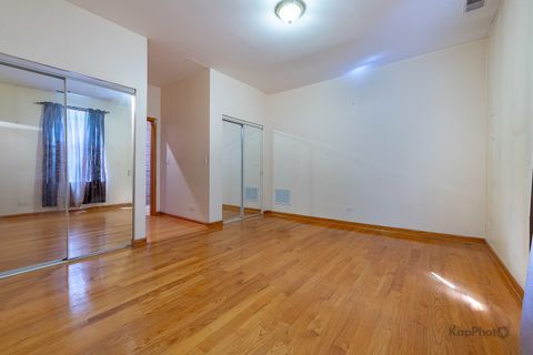 Tiny photo for 4137 S Prairie Avenue #3, Chicago, IL 60653 (MLS # 12474226)