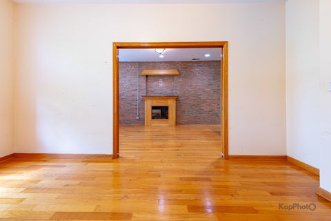 Tiny photo for 4137 S Prairie Avenue #3, Chicago, IL 60653 (MLS # 12474226)