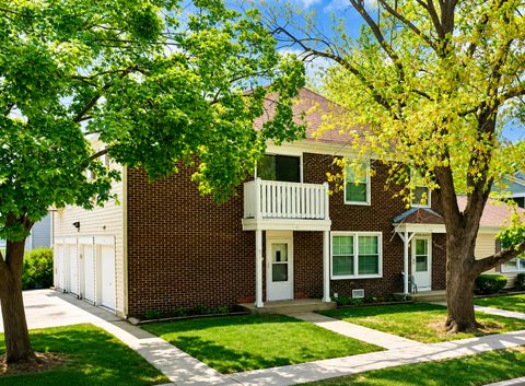 Photo of 411 SIDNEY Avenue #D, Glendale Heights, IL 60139 (MLS # 12669450)