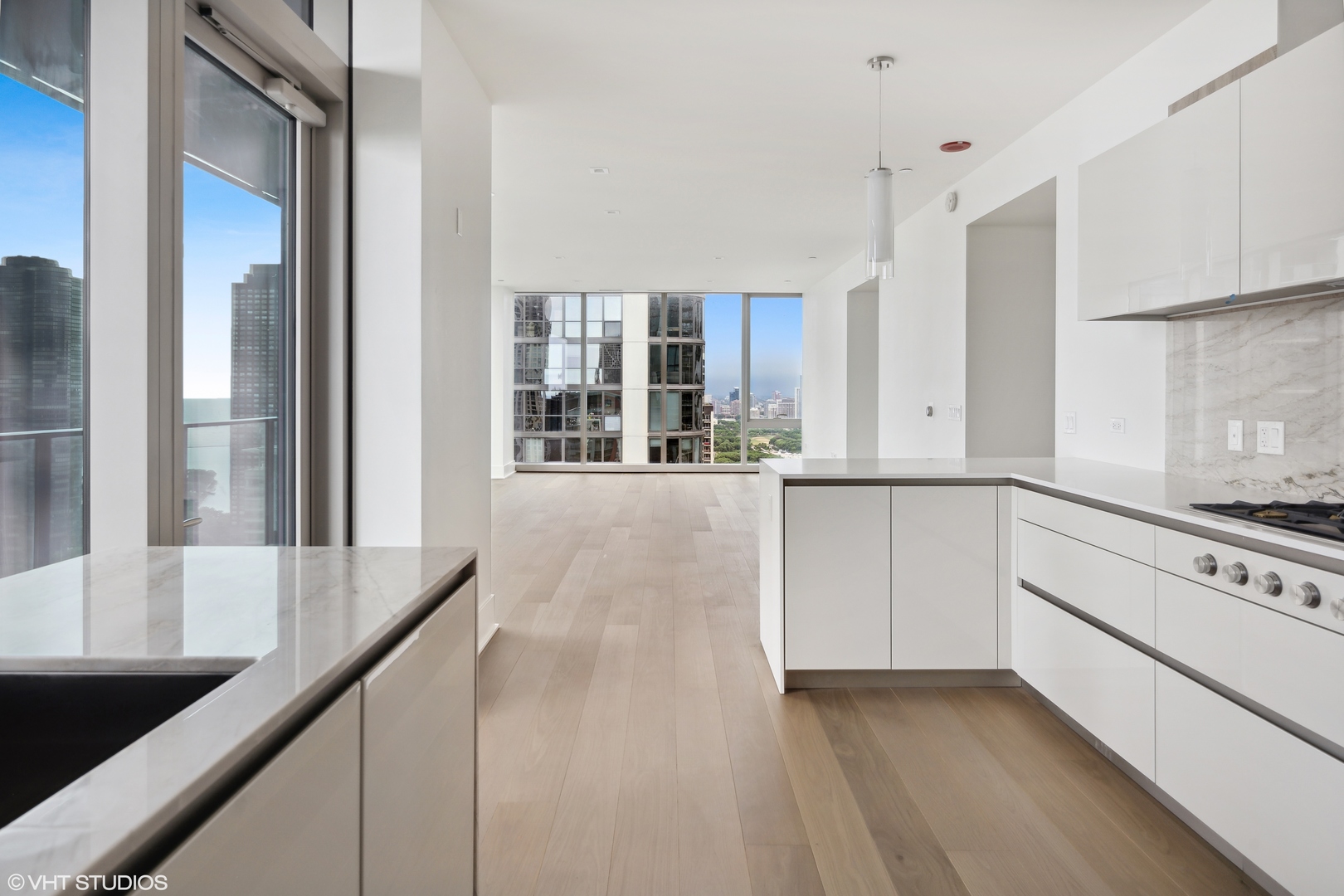 363 E Wacker Drive 2709