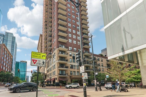 Photo of 41 E 8th Street #3301, Chicago, IL 60605 (MLS # 12666434)
