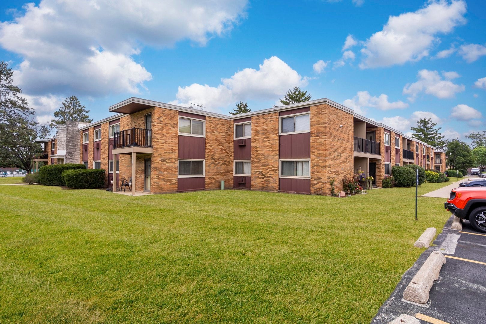 1320 Lore Lane 108