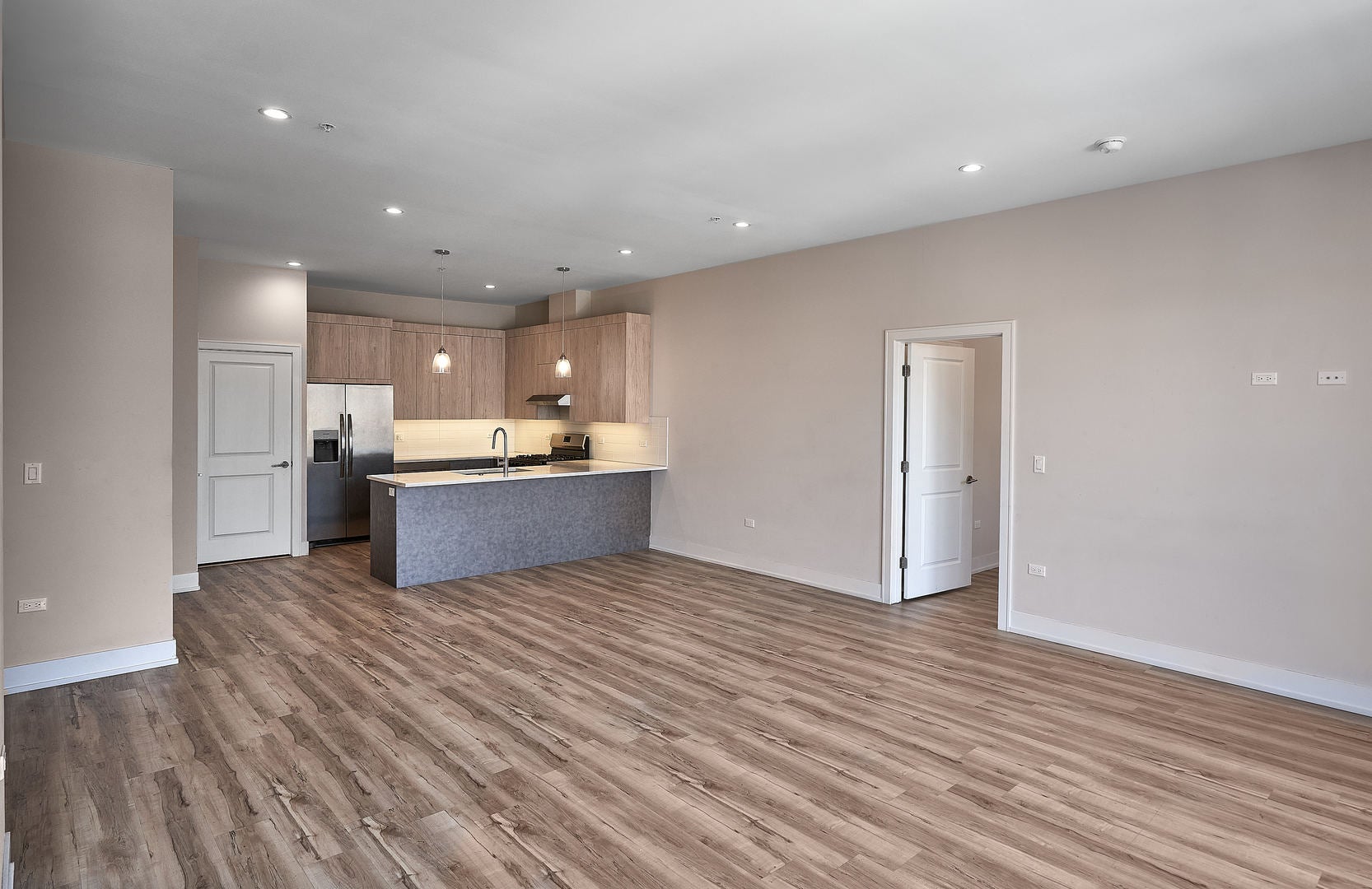 926 E 43rd Street 409