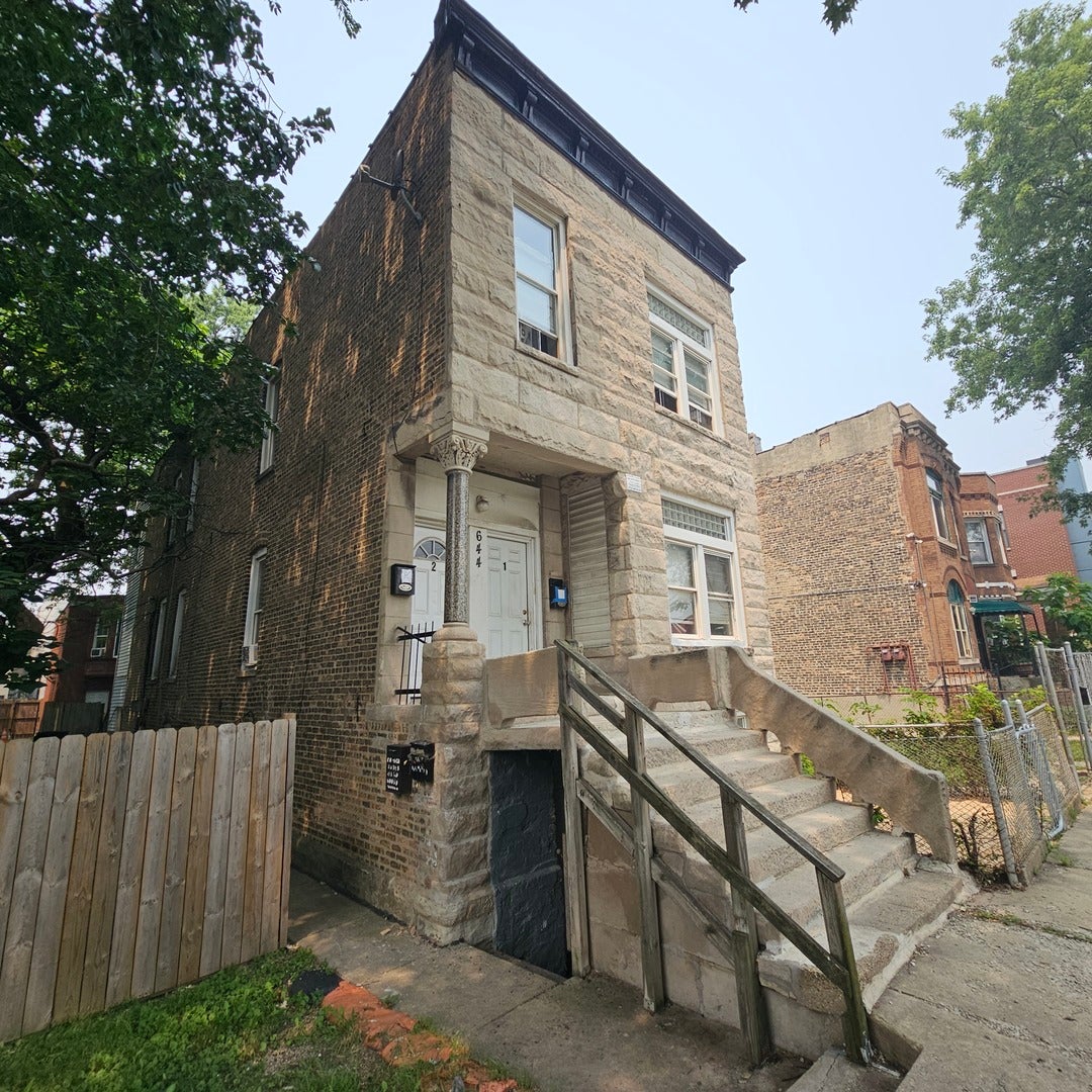 644 N Albany Avenue
