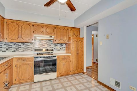 Tiny photo for 10538 Central Avenue #1-S, Chicago Ridge, IL 60415 (MLS # 12619914)