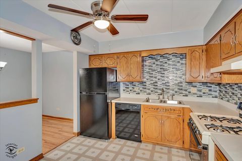 Tiny photo for 10538 Central Avenue #1-S, Chicago Ridge, IL 60415 (MLS # 12619914)