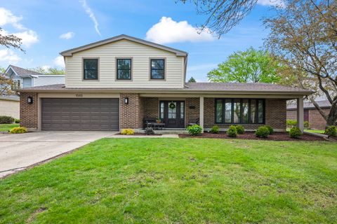 Photo of 1505 S Kennicott Avenue, Arlington Heights, IL 60005 (MLS # 12596486)
