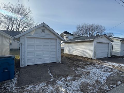 Tiny photo for 539 15th Avenue, East Moline, IL 61244 (MLS # 12550651)
