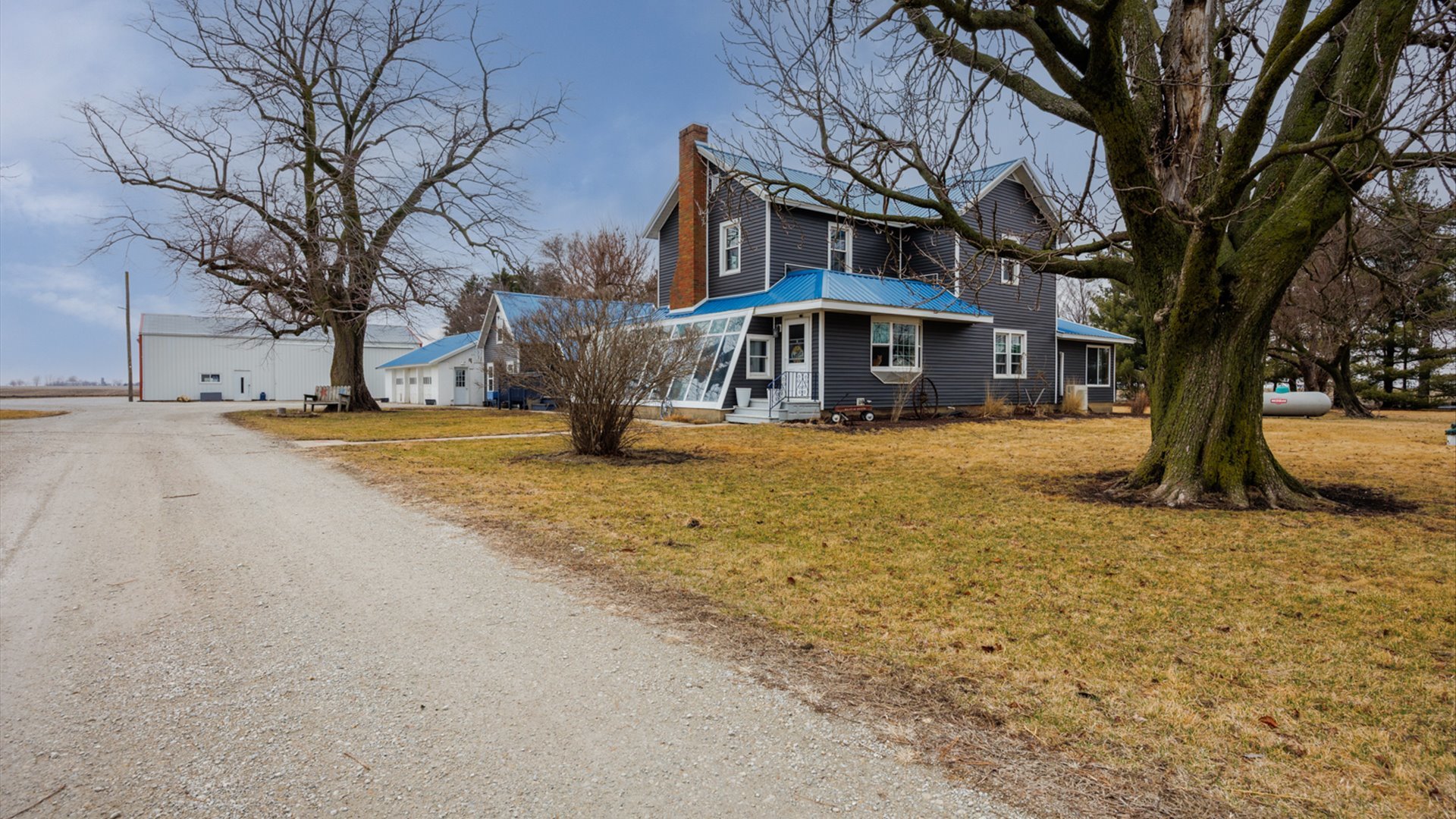 10147 N 1000 East Road