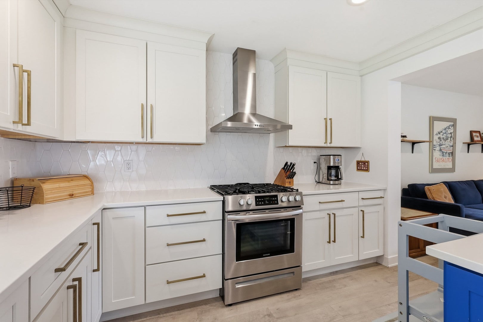 2853 FAIRHAVEN Road
