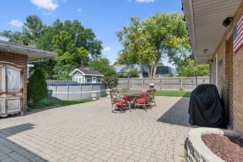 Tiny photo for 353 E Butterfield Road, Elmhurst, IL 60126 (MLS # 12482901)