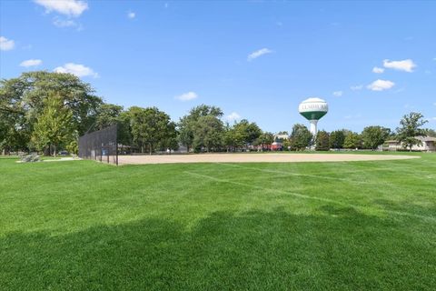 Tiny photo for 353 E Butterfield Road, Elmhurst, IL 60126 (MLS # 12482901)