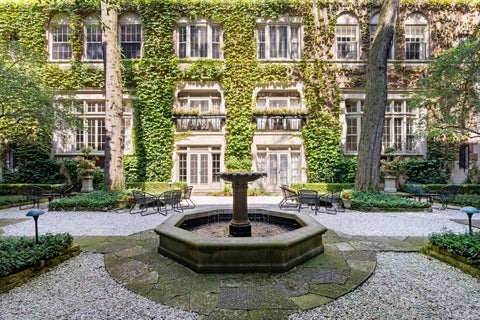 Tiny photo for 50 W Schiller Street #1G, Chicago, IL 60610 (MLS # 12750922)