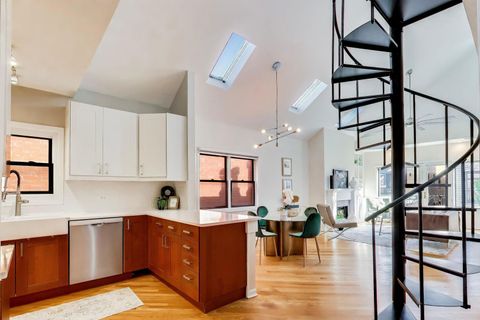 Tiny photo for 1532 W Fry Street #3, Chicago, IL 60642 (MLS # 12603445)