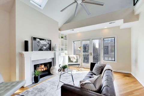 Tiny photo for 1532 W Fry Street #3, Chicago, IL 60642 (MLS # 12603445)