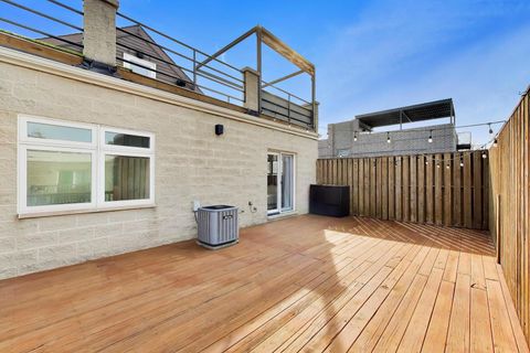 Tiny photo for 1532 W Fry Street #3, Chicago, IL 60642 (MLS # 12603445)