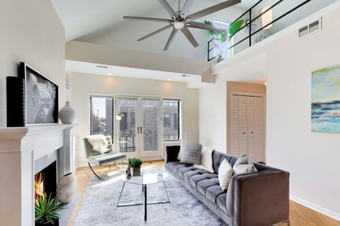 Tiny photo for 1532 W Fry Street #3, Chicago, IL 60642 (MLS # 12603445)