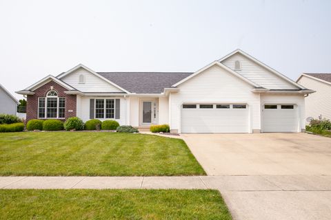 103 Kendahl Court Hudson IL 61748