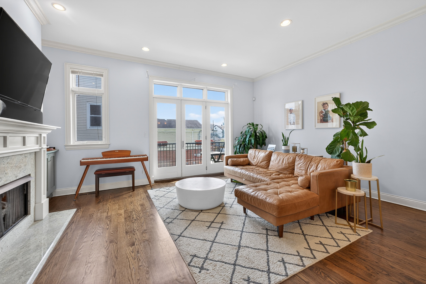 2060 N Stave Street 2