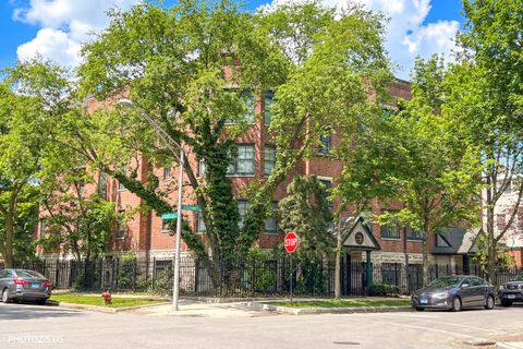2500 N Seminary Avenue 4E Chicago IL 60614