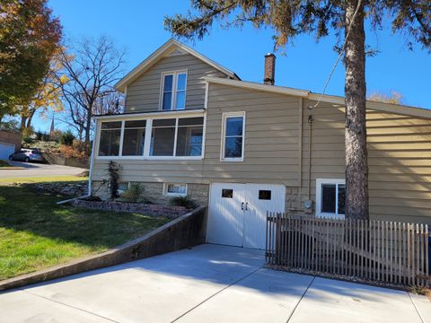 A home in West Dundee