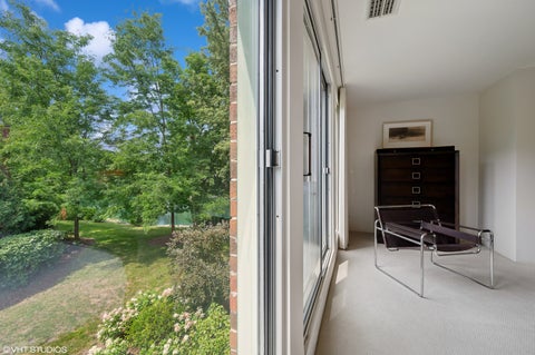 Tiny photo for 1010 Arbor Lane, Northfield, IL 60093 (MLS # 12696824)