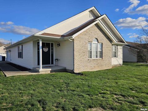 Tiny photo for 408 W BEACON Court, Mt Vernon, IL 62864 (MLS # EB460624)