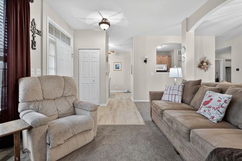 Tiny photo for 2725 Acorn Court #2725, West Dundee, IL 60118 (MLS # 12578175)