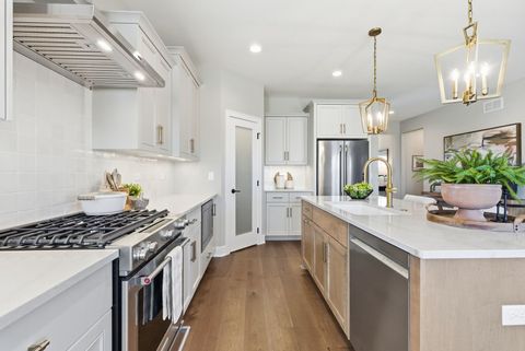 Tiny photo for 16541 Kayla Drive, Lemont, IL 60439 (MLS # 12390671)