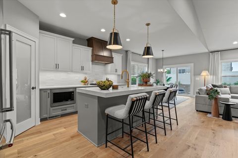 Tiny photo for 16541 Kayla Drive, Lemont, IL 60439 (MLS # 12390671)