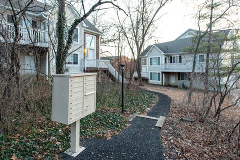 Tiny photo for 341 W Treehouse Lane #11-4, Round Lake, IL 60073 (MLS # 12543805)