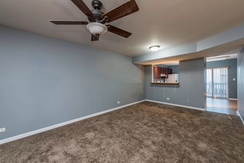 Tiny photo for 341 W Treehouse Lane #11-4, Round Lake, IL 60073 (MLS # 12543805)