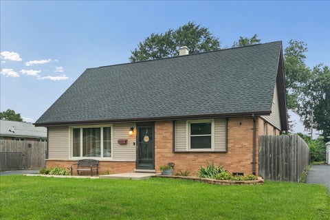 Tiny photo for 5230 Pleasant Lane, Crestwood, IL 60418 (MLS # 12726824)