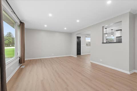 Tiny photo for 5230 Pleasant Lane, Crestwood, IL 60418 (MLS # 12726824)